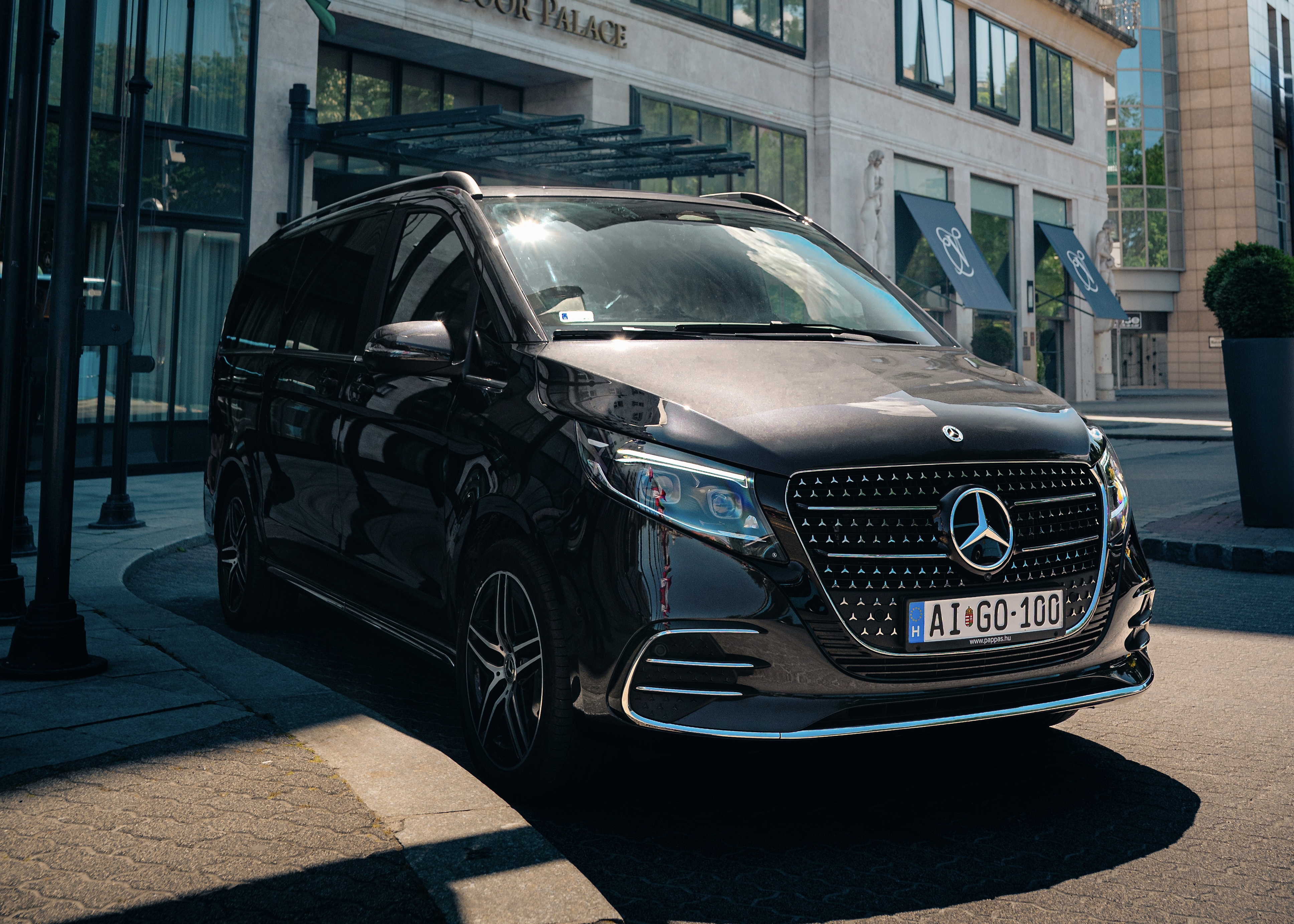 Mercedes-Benz V-Class