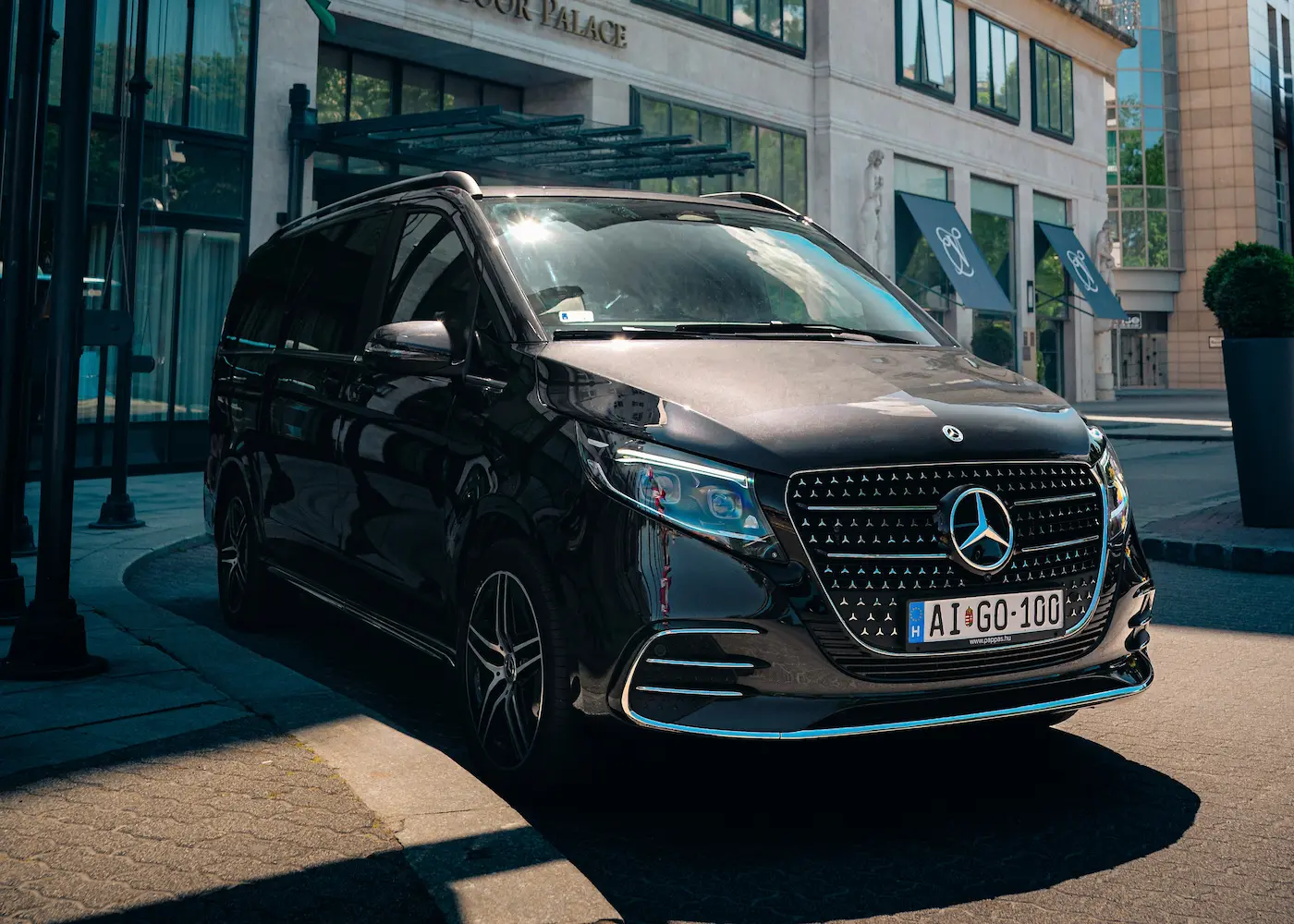 Mercedes-Benz V-Class