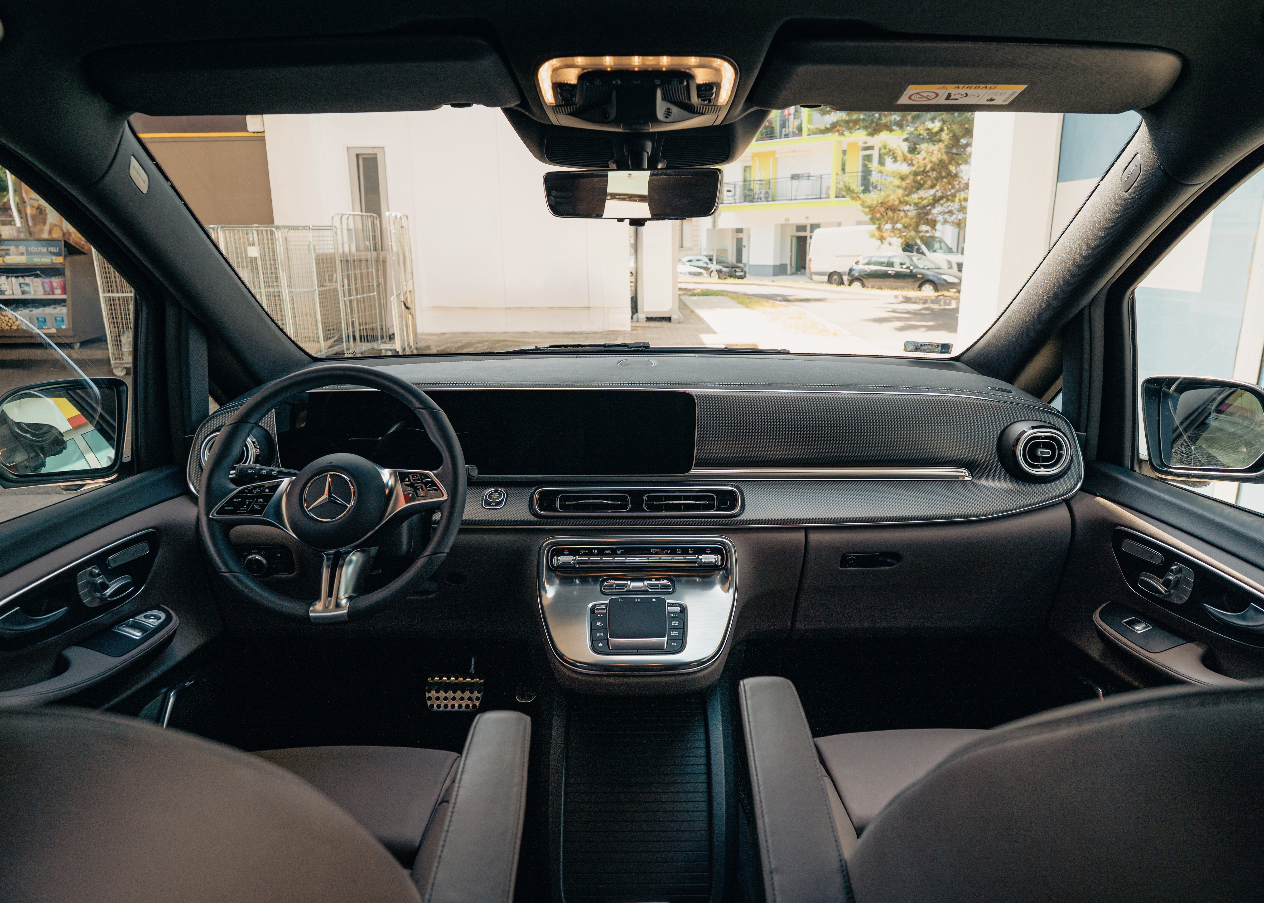 Mercedes-Benz V-Class interior