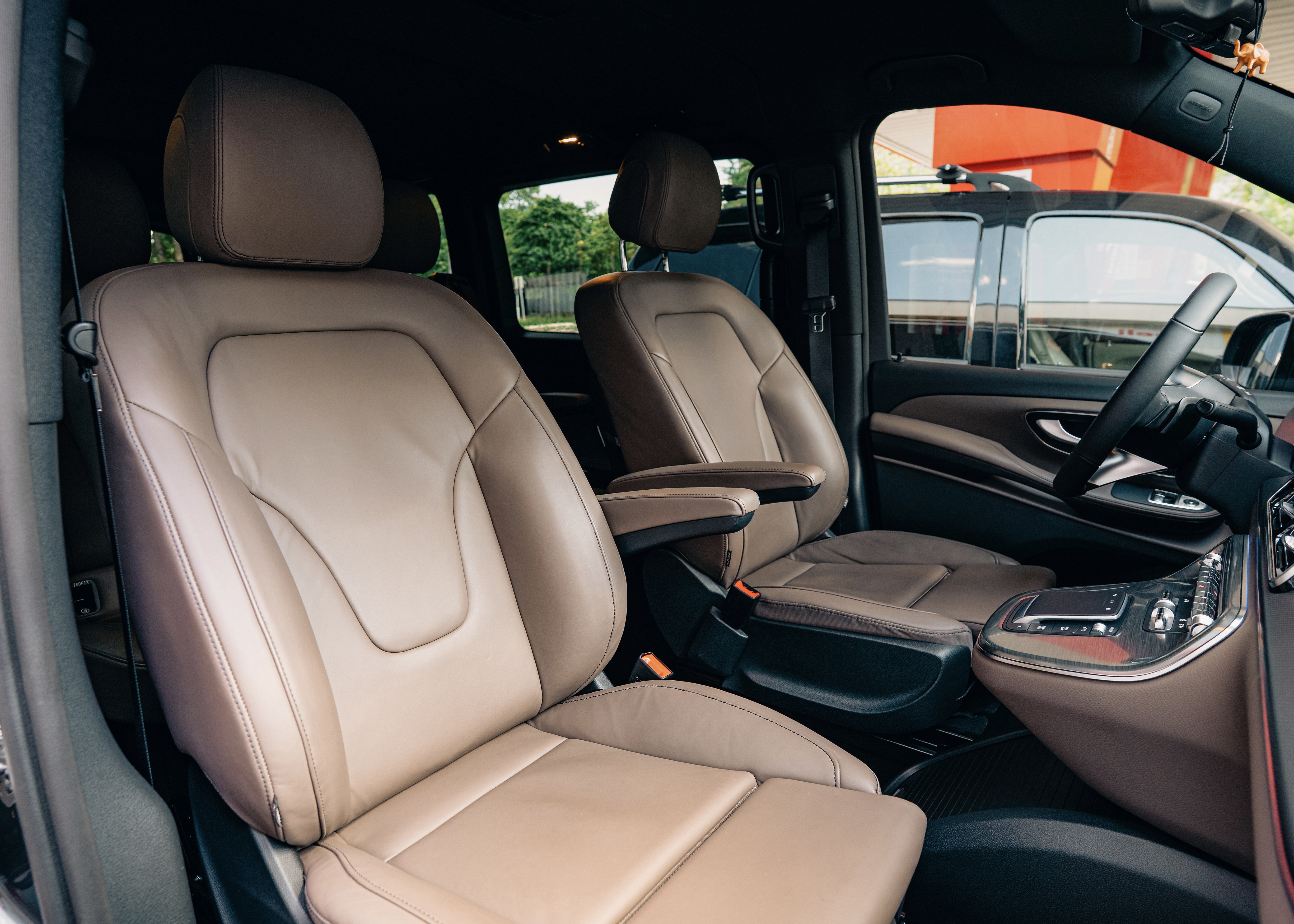 Mercedes-Benz V-Class interior
